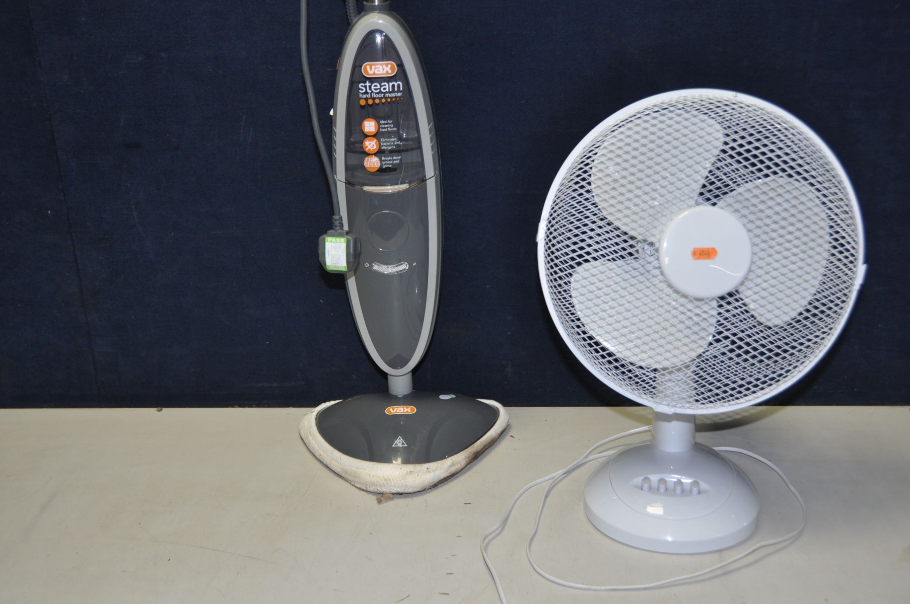 A VAX HARD FLOOR MASTER STEAM CLEANER and a Challenge desk fan (both PAT pass and working) - Image 2 of 2