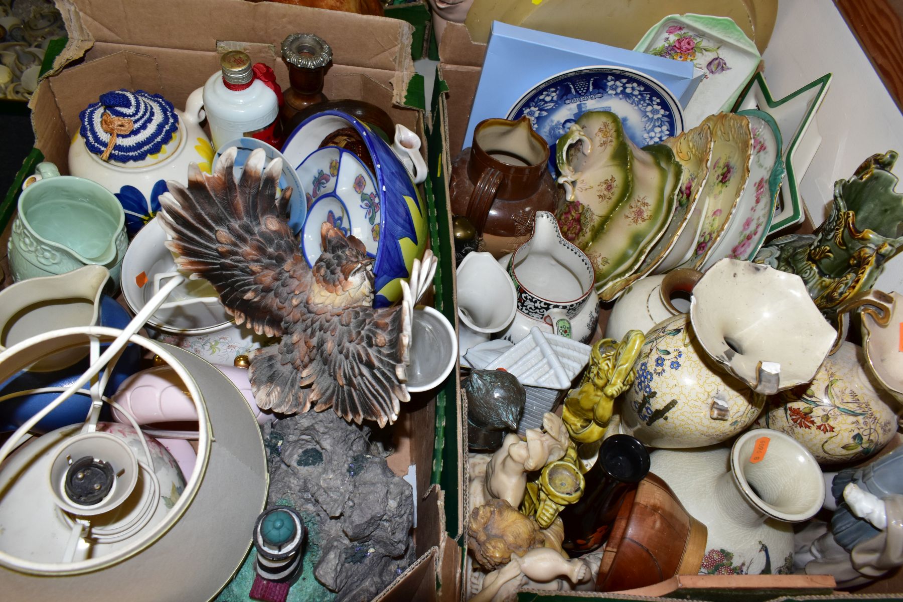 FOUR BOXES AND LOOSE CERAMICS AND SUNDRY ITEMS, to include a Royal Albert Old Country Roses rotary - Image 13 of 13