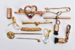 AN ASSORTMENT OF 9CT GOLD AND YELLOW METAL JEWELLERY, to include a rose gold T-bar, hallmarked 9ct