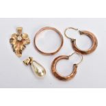 AN ASSORTMENT OF 9CT GOLD AND YELLOW METAL JEWELLERY, to include a cultured teardrop shaped pearl