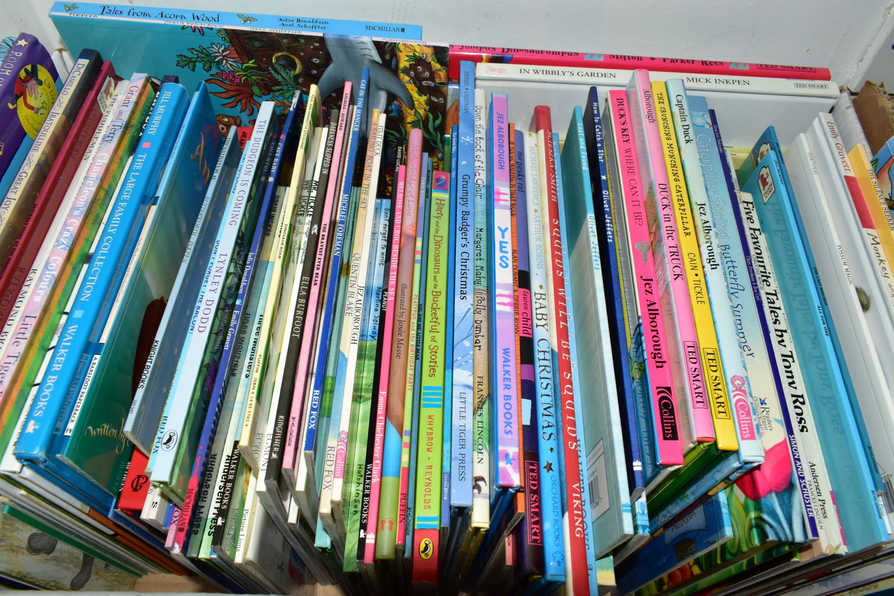 EIGHT BOXES OF CHILDREN'S PICTURE BOOKS, approximately four hundred and fifty titles, authors to - Image 8 of 13