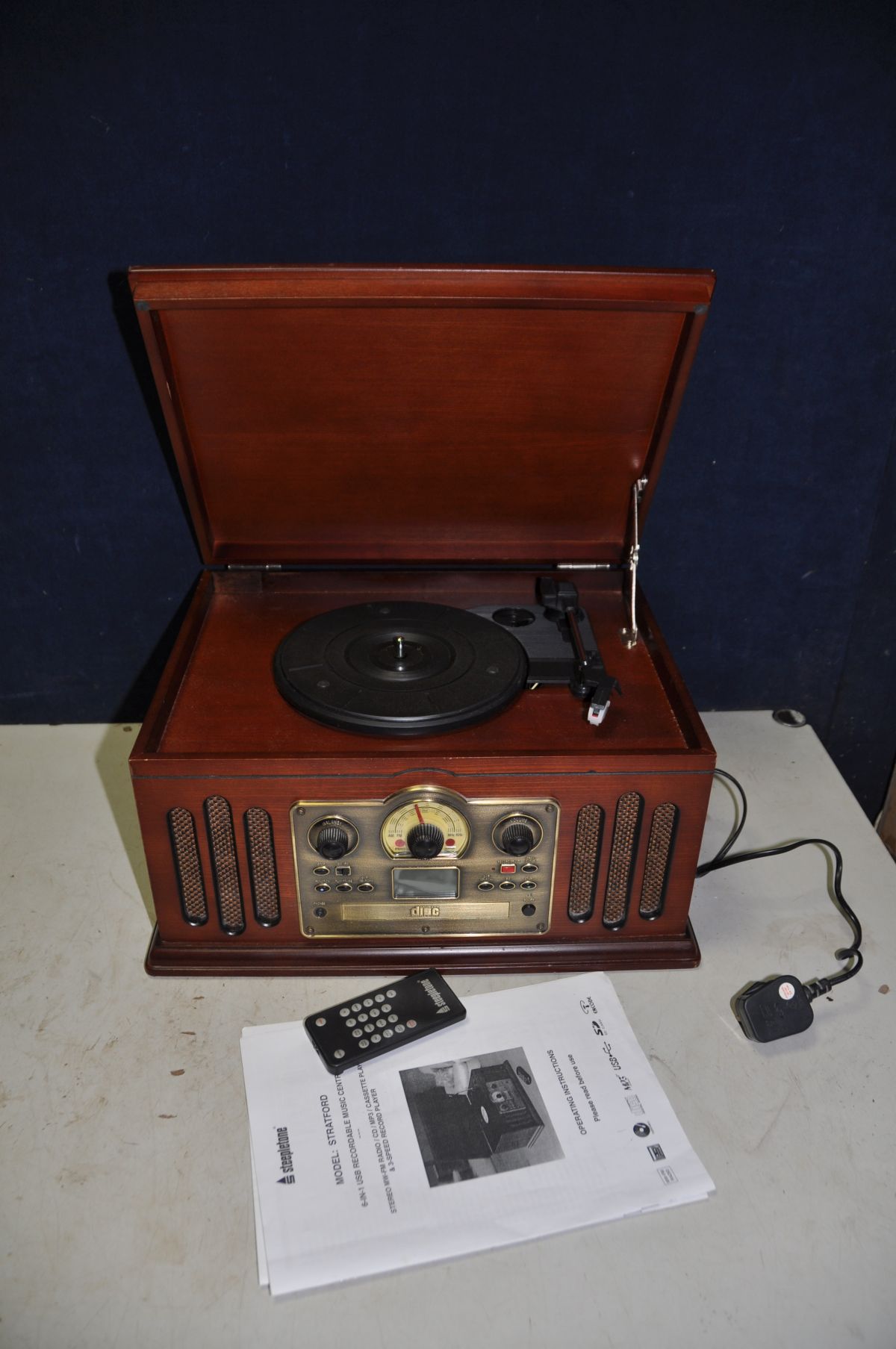 A STEEPLETONE STRATFORD RETRO STYLE MUSIC CENTRE with turntable, tape, CD, Radio (all working) Aux