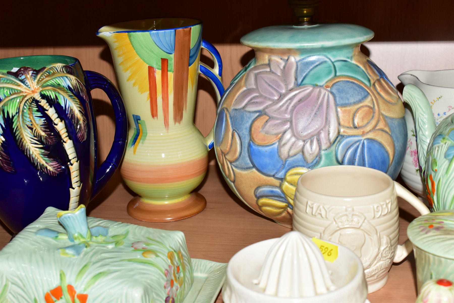 A GROUP OF BESWICK CERAMIC WARES, comprising an Art Deco jug marked Beswick Handcraft (sd), a - Image 5 of 8