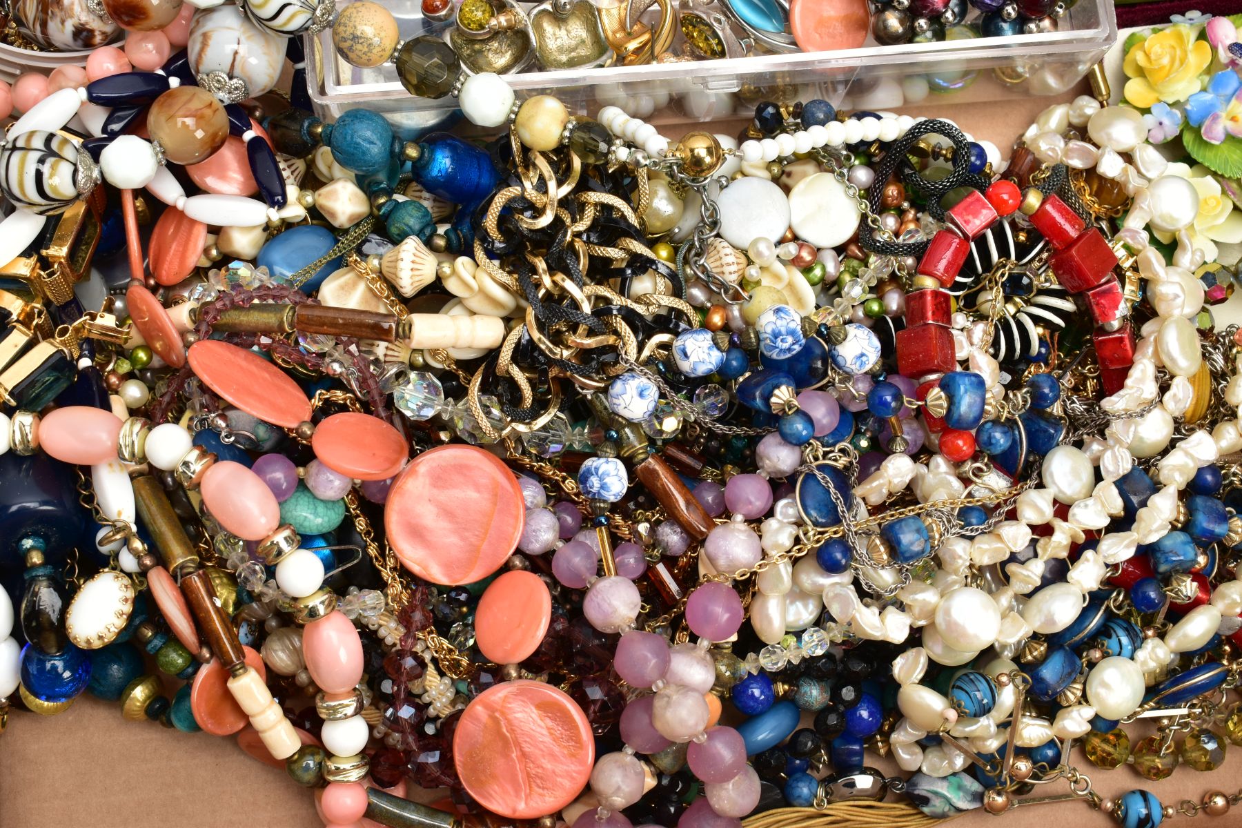 A BOX OF MOSTLY COSTUME JEWELLERY, to include a white metal RAF enamel brooch, stamped 'Silver', - Image 9 of 12
