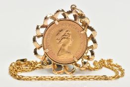 A MOUNTED FULL SOVEREIGN PENDANT AND CHAIN, a full Elizabeth II sovereign, depicting George and