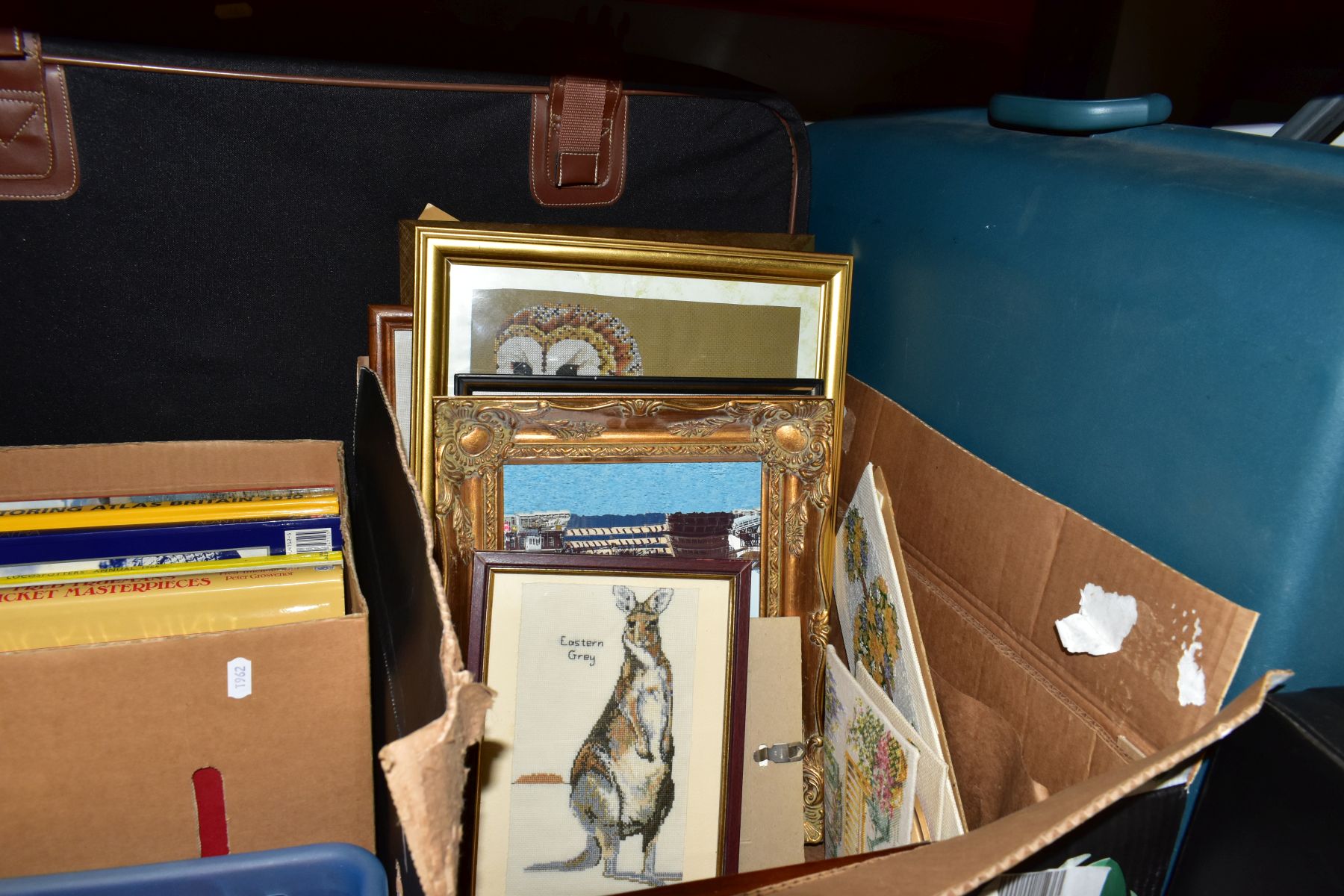 NINE BOXES AND LOOSE BOOKS, PICTURES, CERAMICS, GLASS, METAL WARES AND SUNDRY ITEMS, to include an - Image 20 of 22