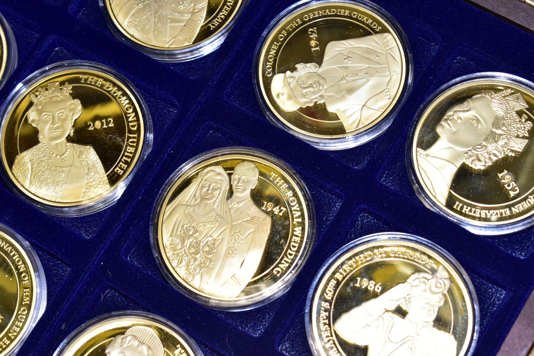 TWO COMMEMORATIVE GOLD PLATED PROOF COIN SETS, each coin featuring portraits of Queen Elizabeth II - Image 5 of 5