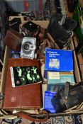 A BOX OF VINTAGE PHOTOGRAPHIC AND CINE EQUIPMENT ETC, to include a R F Gilbert Hunter roll film