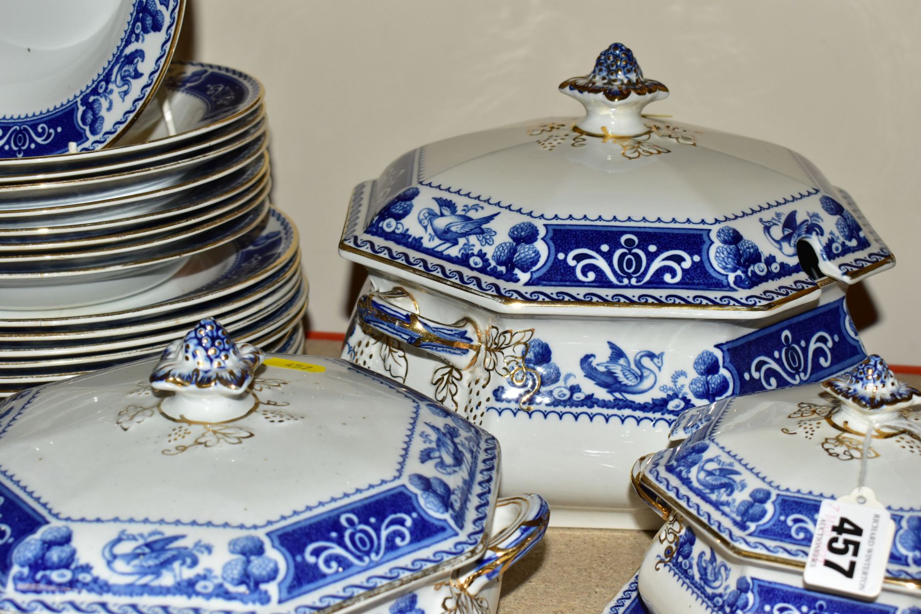 A THIRTY SEVEN PIECE KEELING & CO LTD LOSOL WARE MELIDEN PATTERN DINNER SERVICE, comprising a - Image 8 of 11