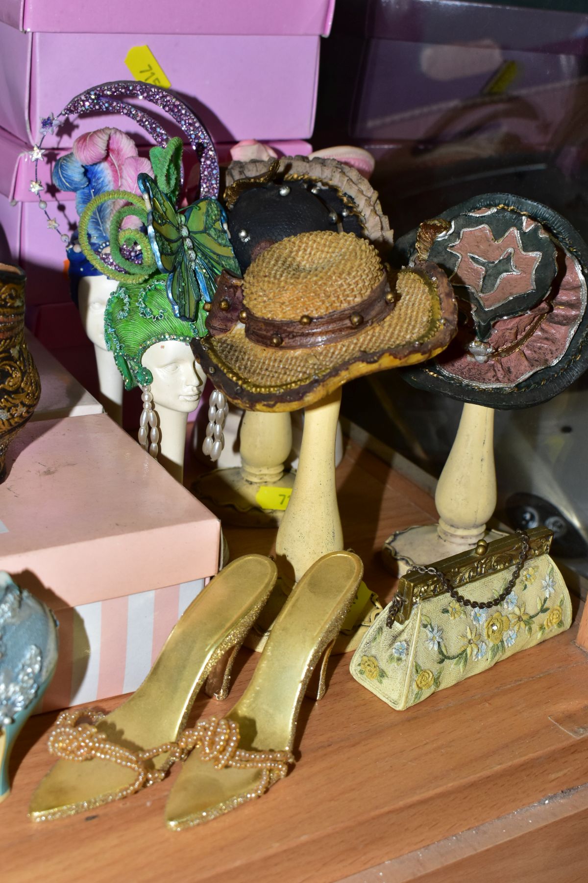 A COLLECTION OF APPROXIMATELY FIFTY 'JUST THE RIGHT SHOE' AND 'IF THE SHOE FITS' RESIN SHOES, thirty - Image 7 of 20