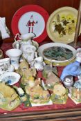 A GROUP OF CERAMIC GIFTWARES AND ORNAMENTS ETC, to include a Lladro Lucky Owl figure no 8035, a