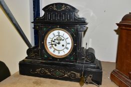 A LATE VICTORIAN BLACK SLATE AND MALACHITE INLAID MANTEL CLOCK OF ARCHITECTURAL FORM, the case