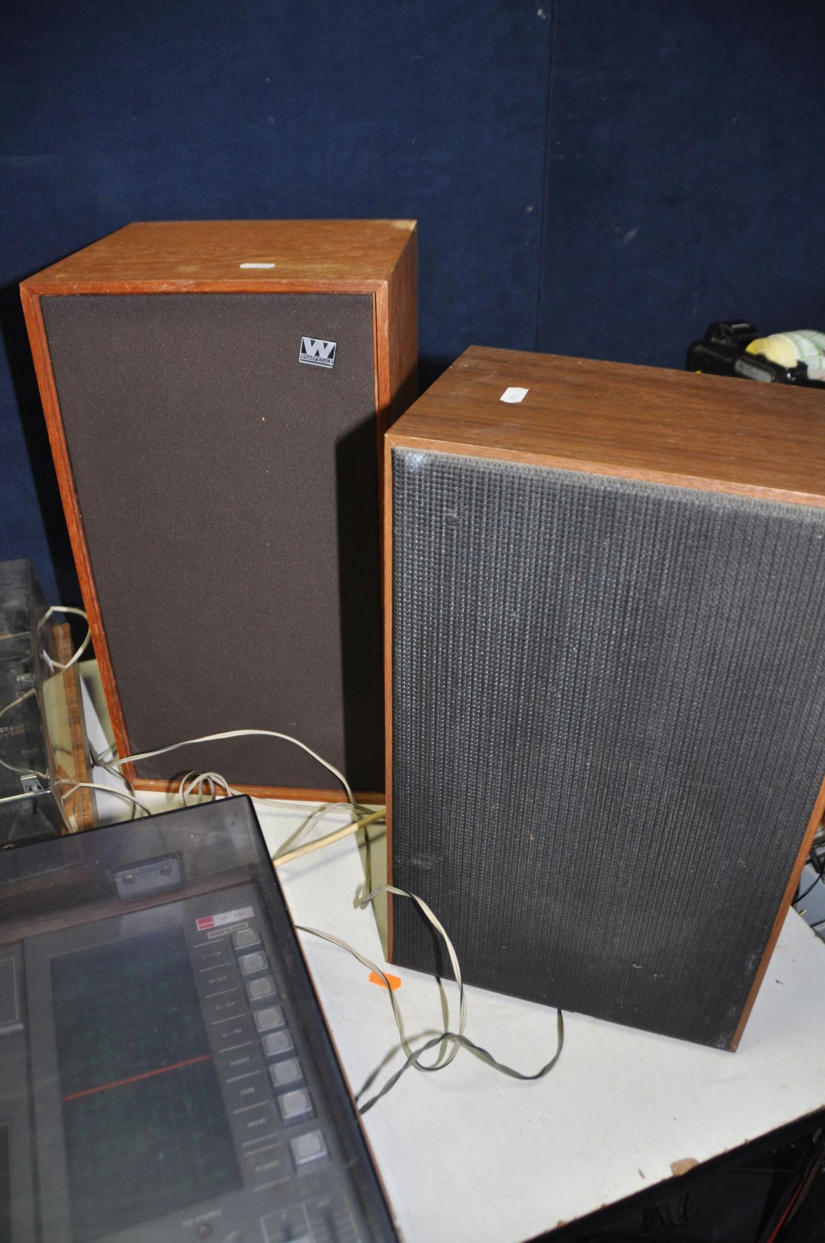 A VINTAGE SHARP SG-315E MUSIC CENTRE with a pair of CP315E speakers (working apart from tape - Image 5 of 5