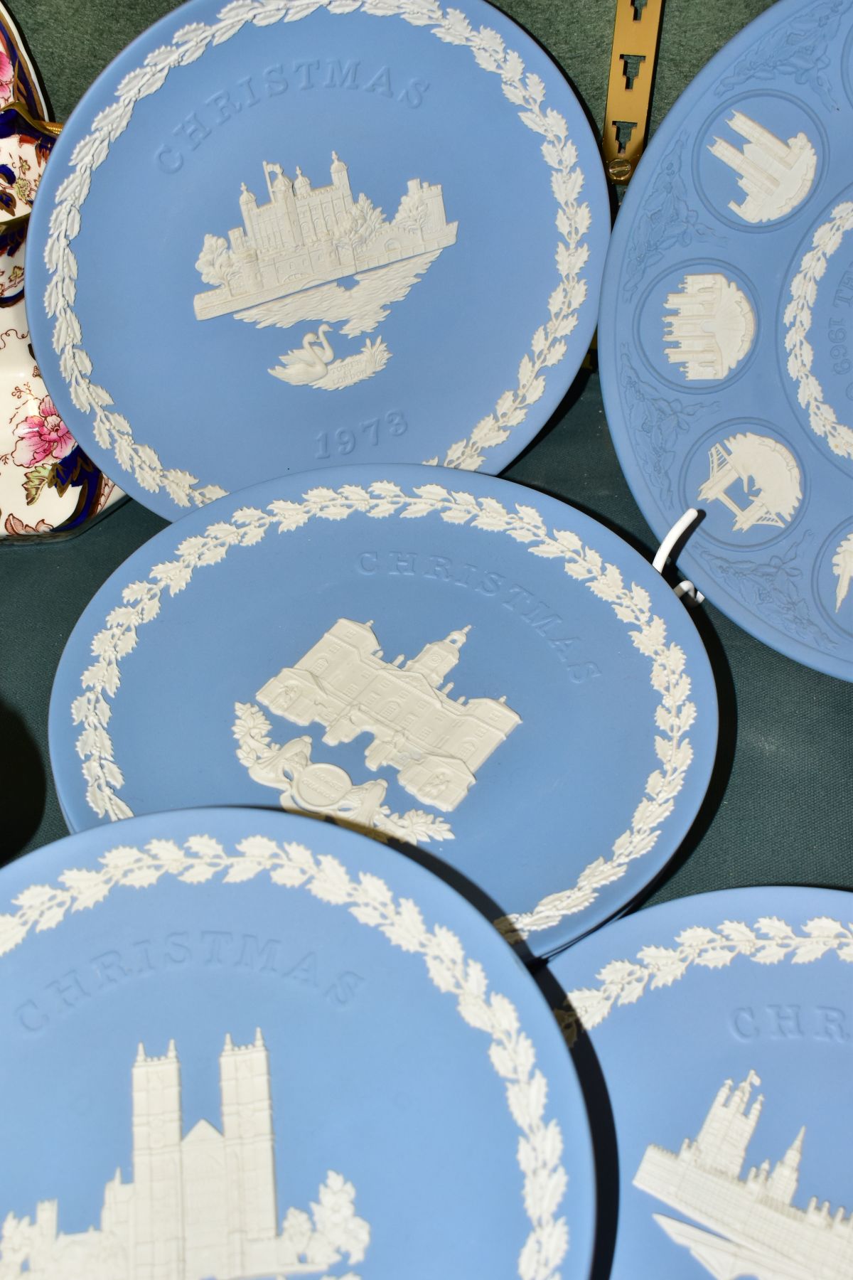 ELEVEN WEDGWOOD PALE BLUE JASPERWARE CHRISTMAS PLATES, comprising a tenth anniversary 1969-1978 - Image 4 of 6
