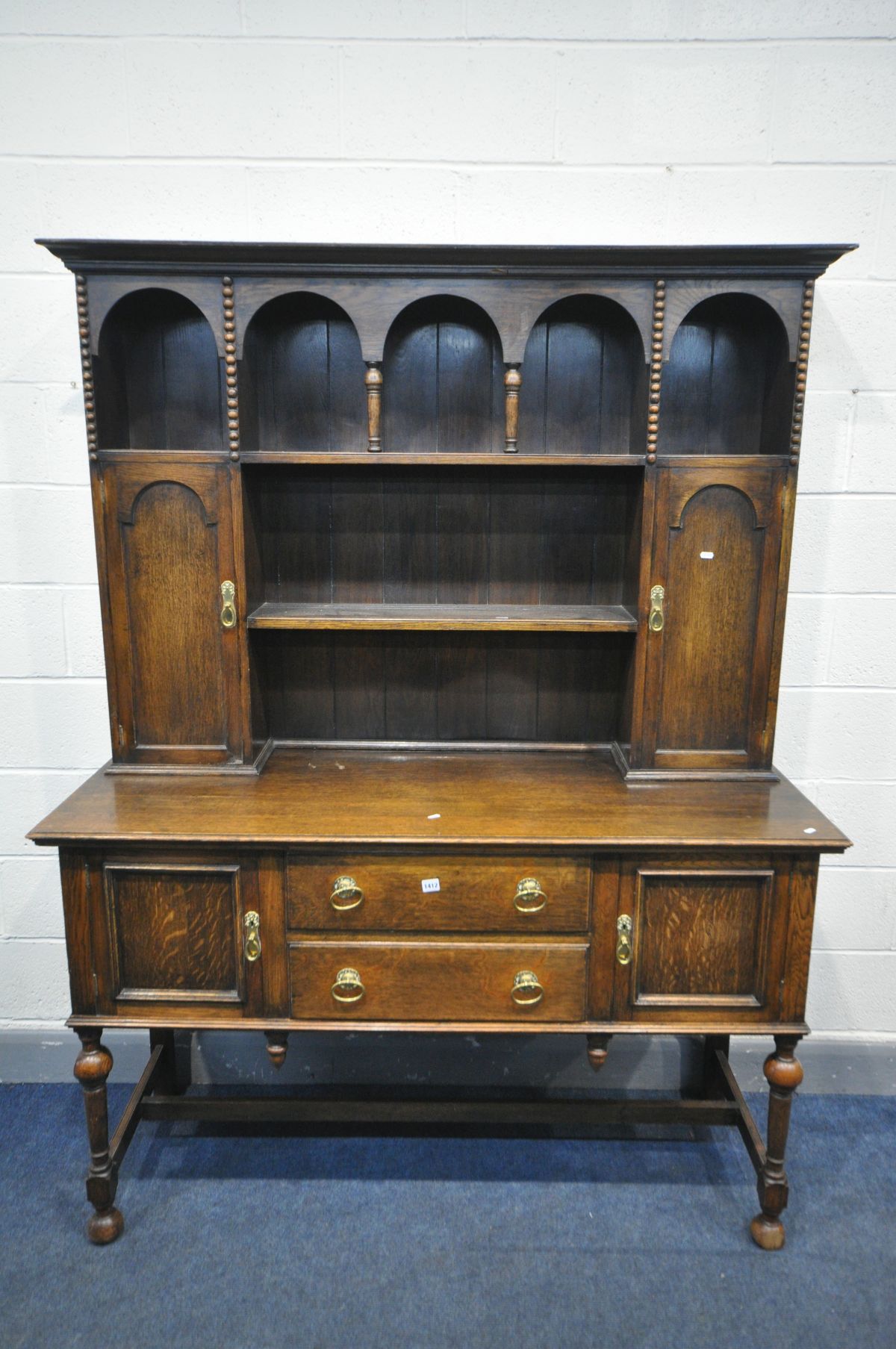 AN EARLY 20TH CENTURY OAK DRESSER, width 153cm x depth 53cm x height 200cm (condition:-losses) - Image 2 of 3