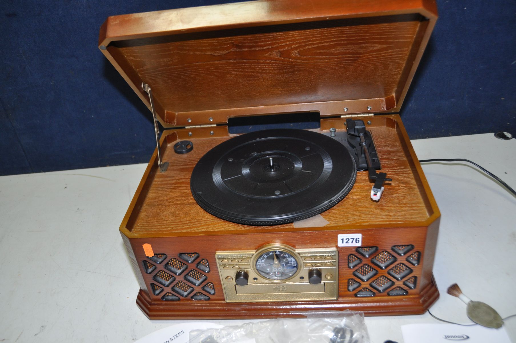 A ZENNOX D3939 RETRO HI FI (PAT pass and fully working order) - Image 2 of 3