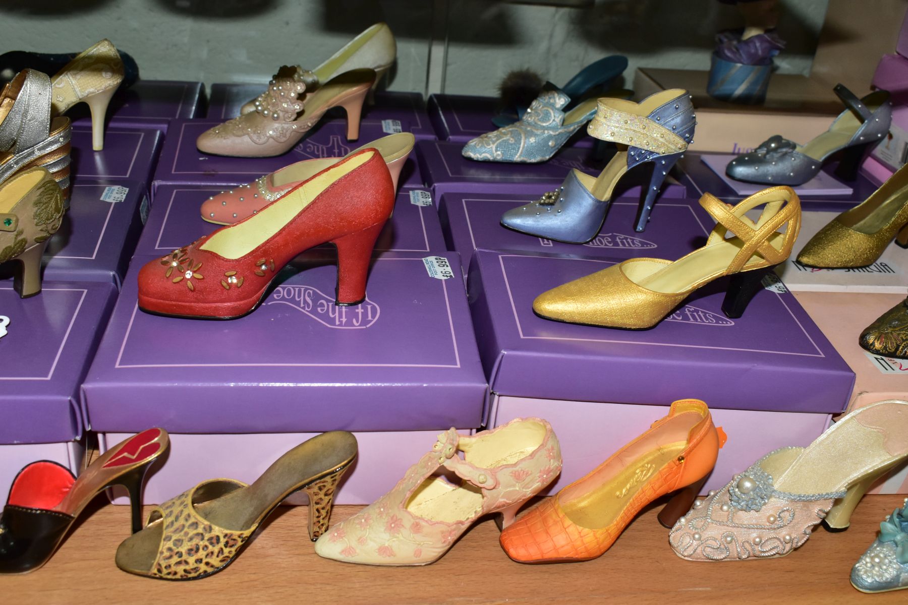 A COLLECTION OF APPROXIMATELY FIFTY 'JUST THE RIGHT SHOE' AND 'IF THE SHOE FITS' RESIN SHOES, thirty - Image 5 of 20
