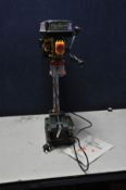 A PERFORM CCD12L 5 SPEED BENCH DRILL 75cm high with machine vice and chuck key (PAT pass and