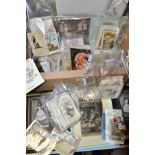 A BOX OF LATE NINETEENTH AND EARLY TWENTIETH CENTURY EPHEMERA, to include various greetings cards,