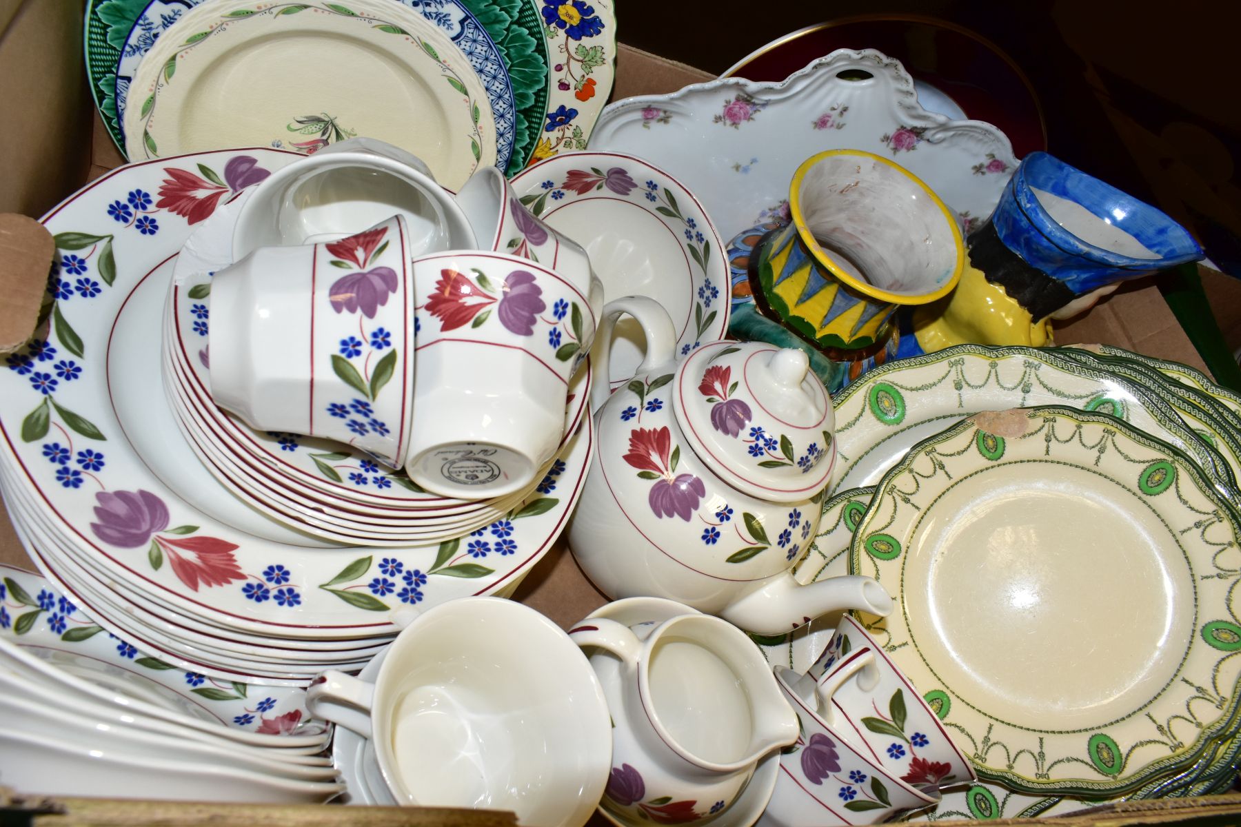 FIVE BOXES OF ART DECO DINNER SERVICE, CERAMICS, GLASS, METALWARES, MINIATURE BOTTLES AND SUNDRY - Image 15 of 16