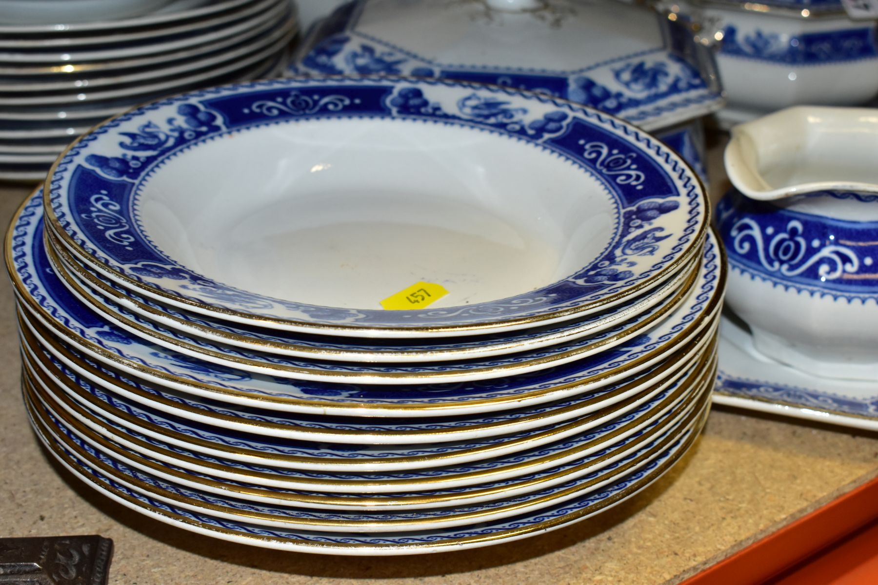 A THIRTY SEVEN PIECE KEELING & CO LTD LOSOL WARE MELIDEN PATTERN DINNER SERVICE, comprising a - Image 10 of 11