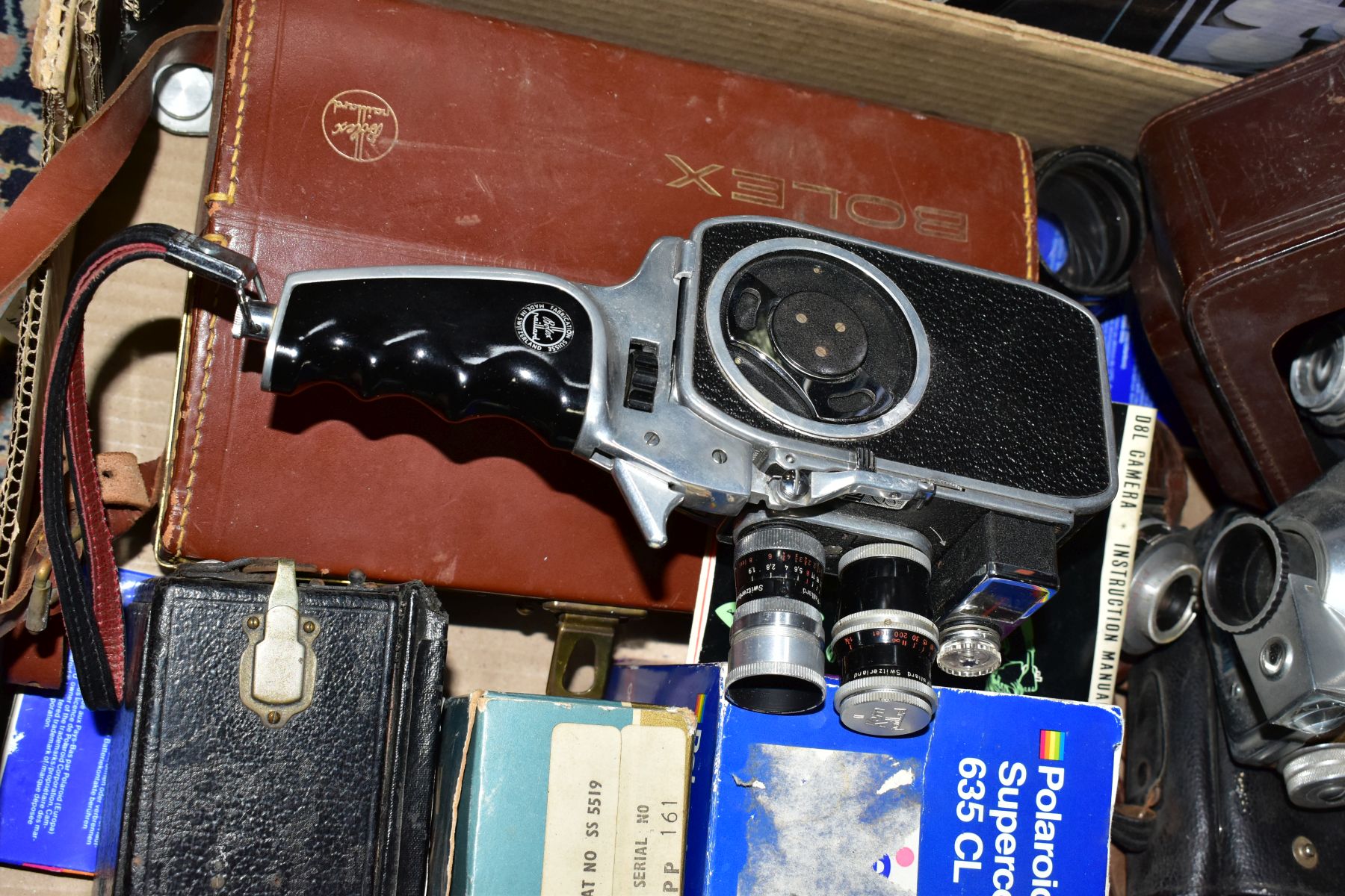 A BOX OF VINTAGE PHOTOGRAPHIC AND CINE EQUIPMENT ETC, to include a R F Gilbert Hunter roll film - Image 5 of 7