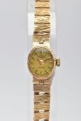 A LADYS 9CT GOLD 'ROTARY' WRISTWATCH, hand wound movement, oval gold dial signed 'Rotary, 21