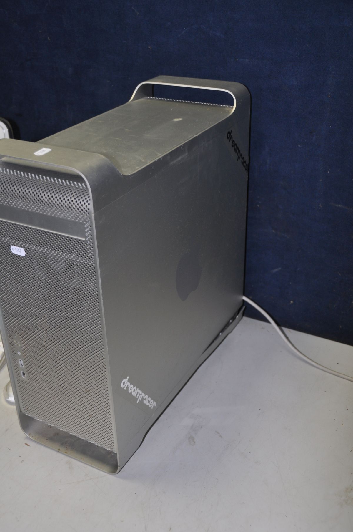 A APPLE POWER MAC G5 model No A1047 along with an Apple studio 17in monitor model No 2A411267NNF - Image 3 of 3