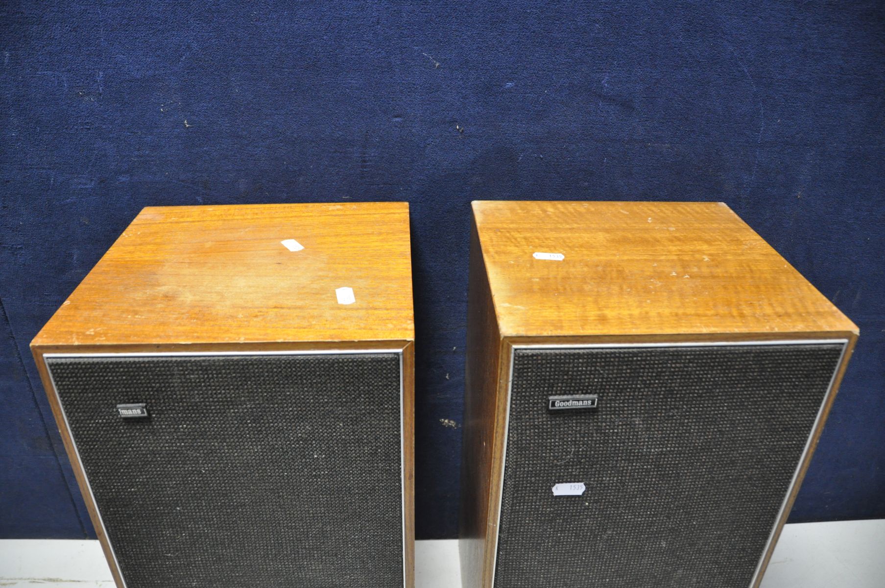 A PAIR OF TEAK VINTAGE GOODMANS MAGNUM SL SPEAKERS (untested) - Image 3 of 3