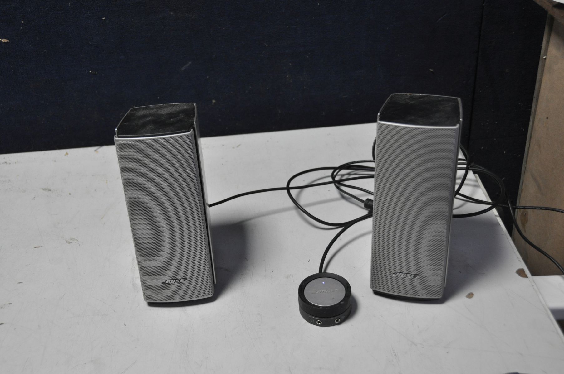 A BOSE COMPANION 20 ACTIVE MULTIMEDIA SPEAKER SYSTEM with control Pod, power supply, one active