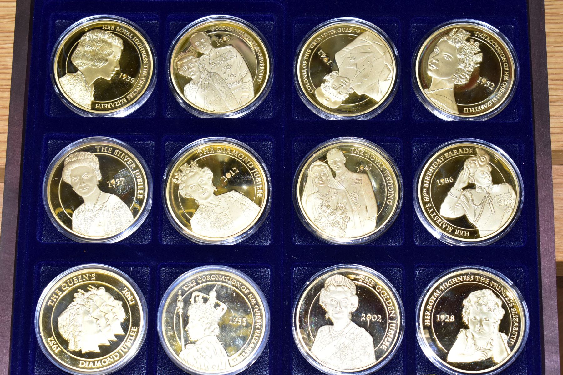 TWO COMMEMORATIVE GOLD PLATED PROOF COIN SETS, each coin featuring portraits of Queen Elizabeth II - Image 4 of 5