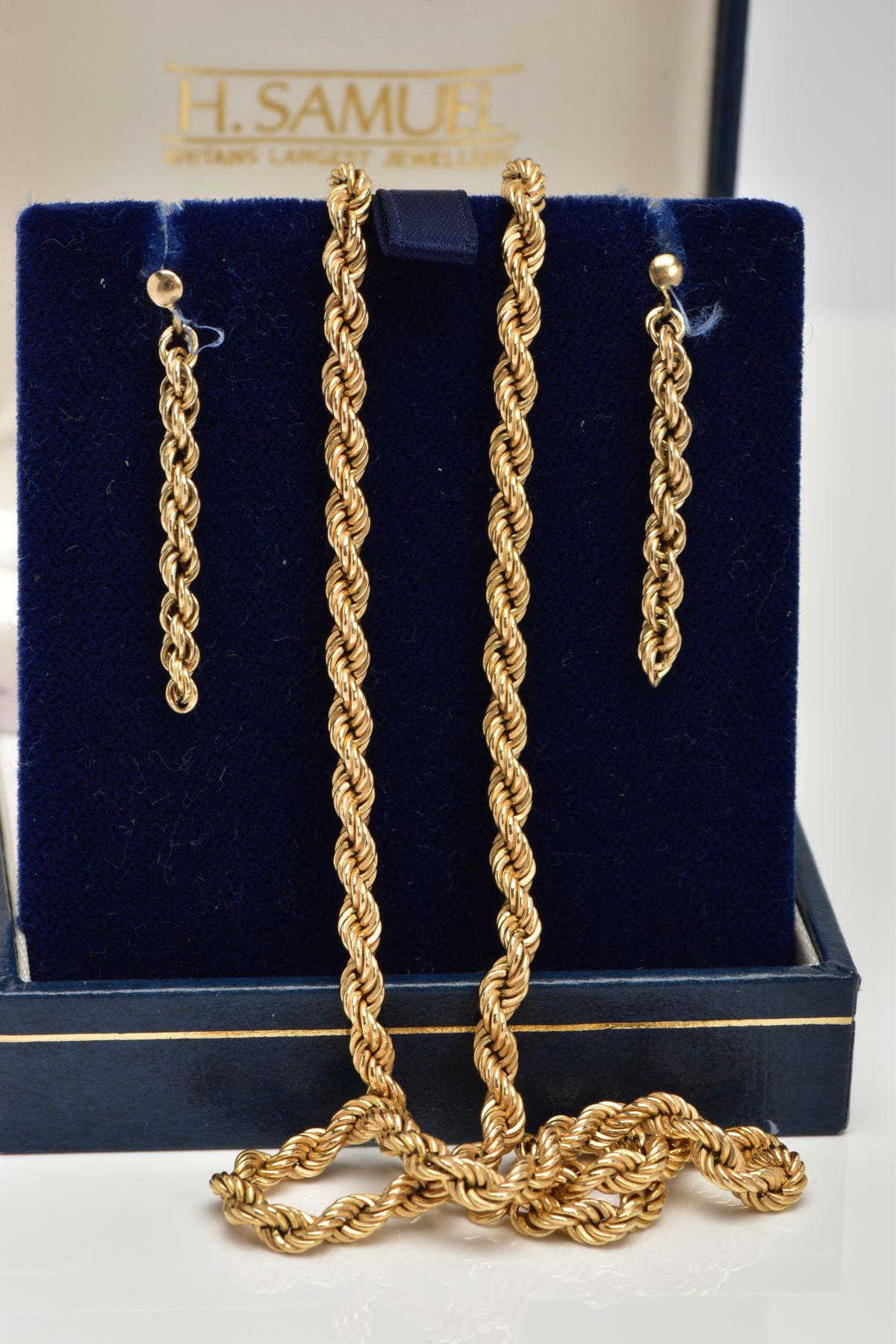 A 9CT GOLD ROPE TWIST CHAIN AND MATCHING EARRINGS, the chain fitted with a spring clasp, - Image 3 of 3
