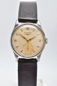 A GENTS 'LONGINES' WRISTWATCH, hand wound movement (working) round cream dial signed 'Longines',