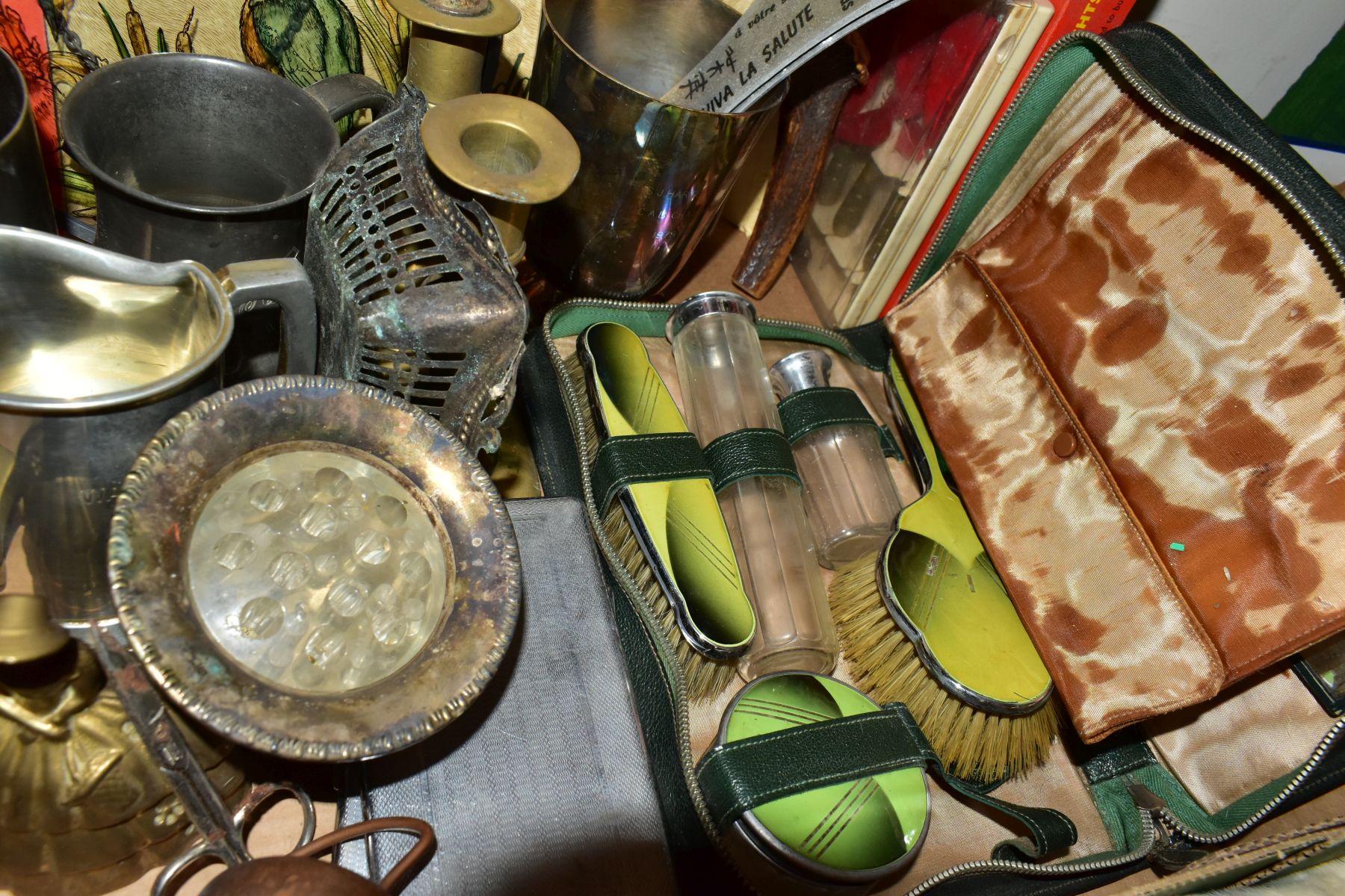 FIVE BOXES OF ART DECO DINNER SERVICE, CERAMICS, GLASS, METALWARES, MINIATURE BOTTLES AND SUNDRY - Image 9 of 16