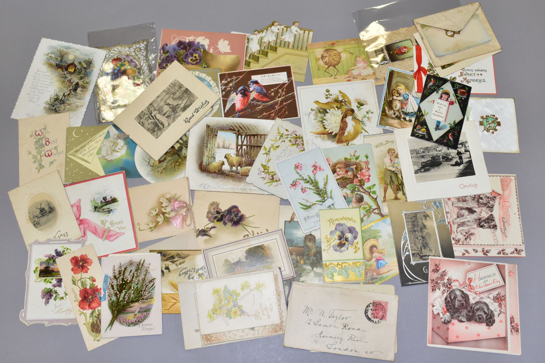 A BOX OF LATE NINETEENTH AND EARLY TWENTIETH CENTURY EPHEMERA, to include various greetings cards, - Image 10 of 11