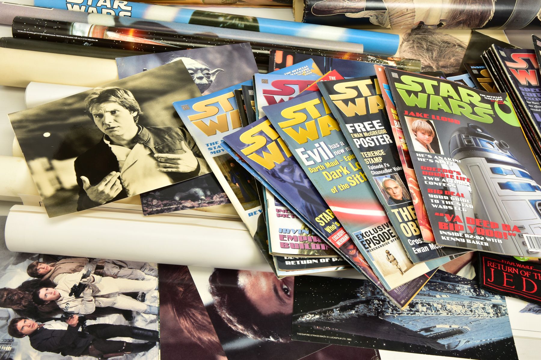 A COLLECTION OF ASSORTED STAR WARS POSTERS AND MEMORABILIA, to include an original roll of 1970's - Image 4 of 12