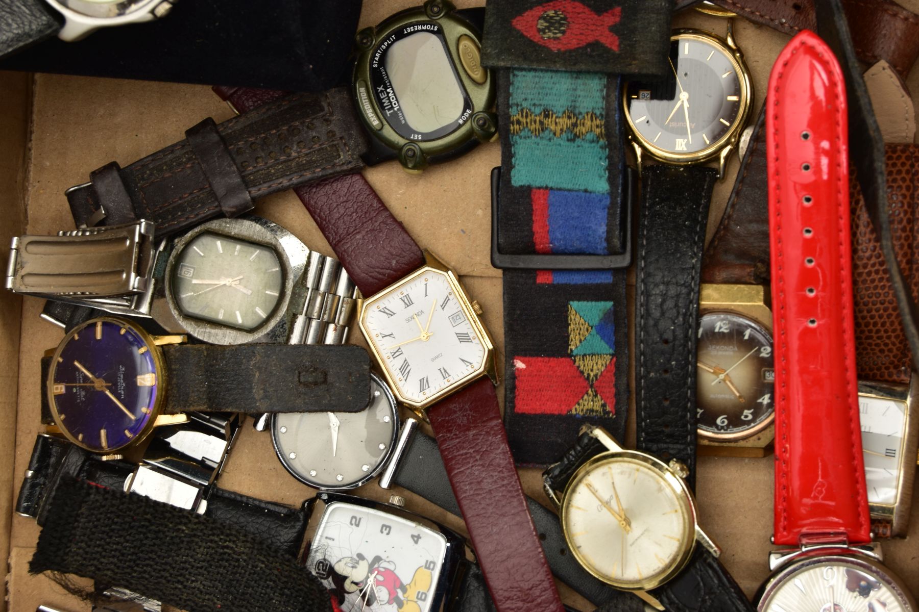 A BOX OF ASSORTED FASHION WRISTWATCHES, to include quartz watches, digital watches, with names to - Image 4 of 4