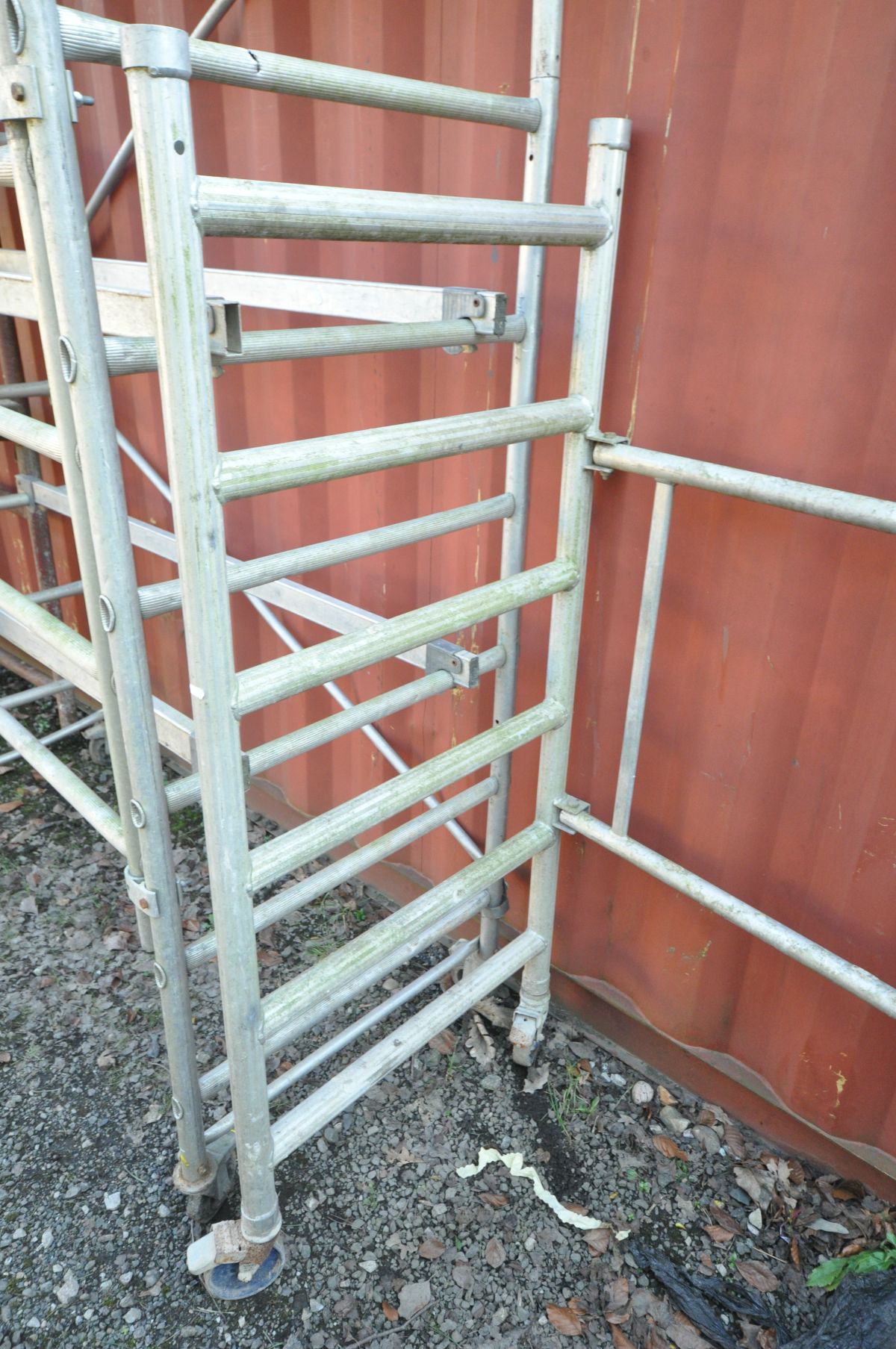 AN ALUMINIUM FOLDING AND STACKING SCAFFOLD TOWER, 160cm wide x 78cm deep x 290cm high, with two - Image 4 of 4