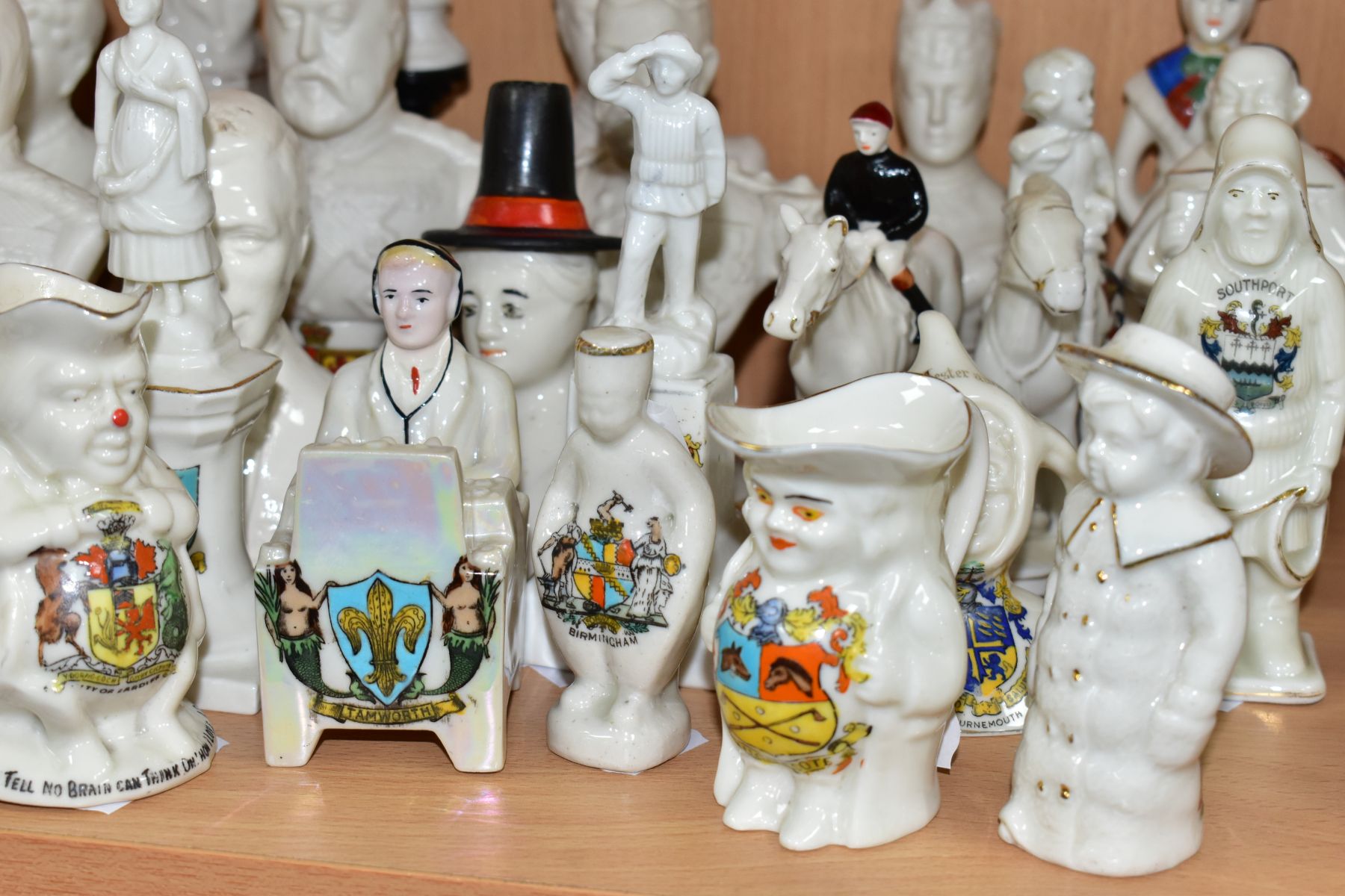 APPROXIMATELY TWENTY EIGHT CRESTED CHINA BUSTS AND FIGURES, ETC, including a Willow Art statue of - Image 2 of 9