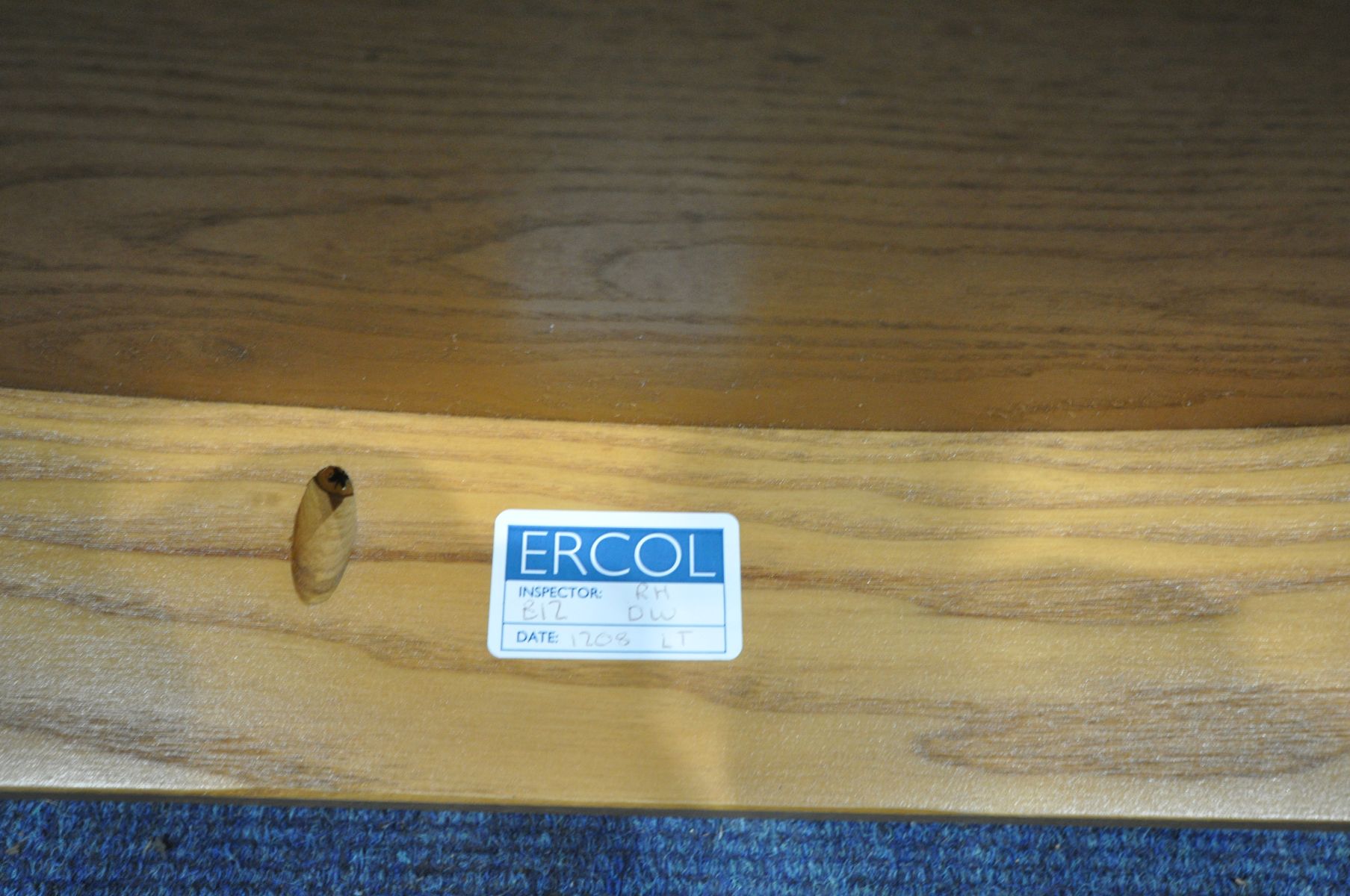 AN ERCOL RENAISSANCE COFFEE TABLE, length 122cm x depth 76cm x height 51cm - Image 3 of 3