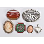 FIVE BROOCHES AND A PENDANT, to include a silver banded agate oval brooch, fitted with a brooch pin,