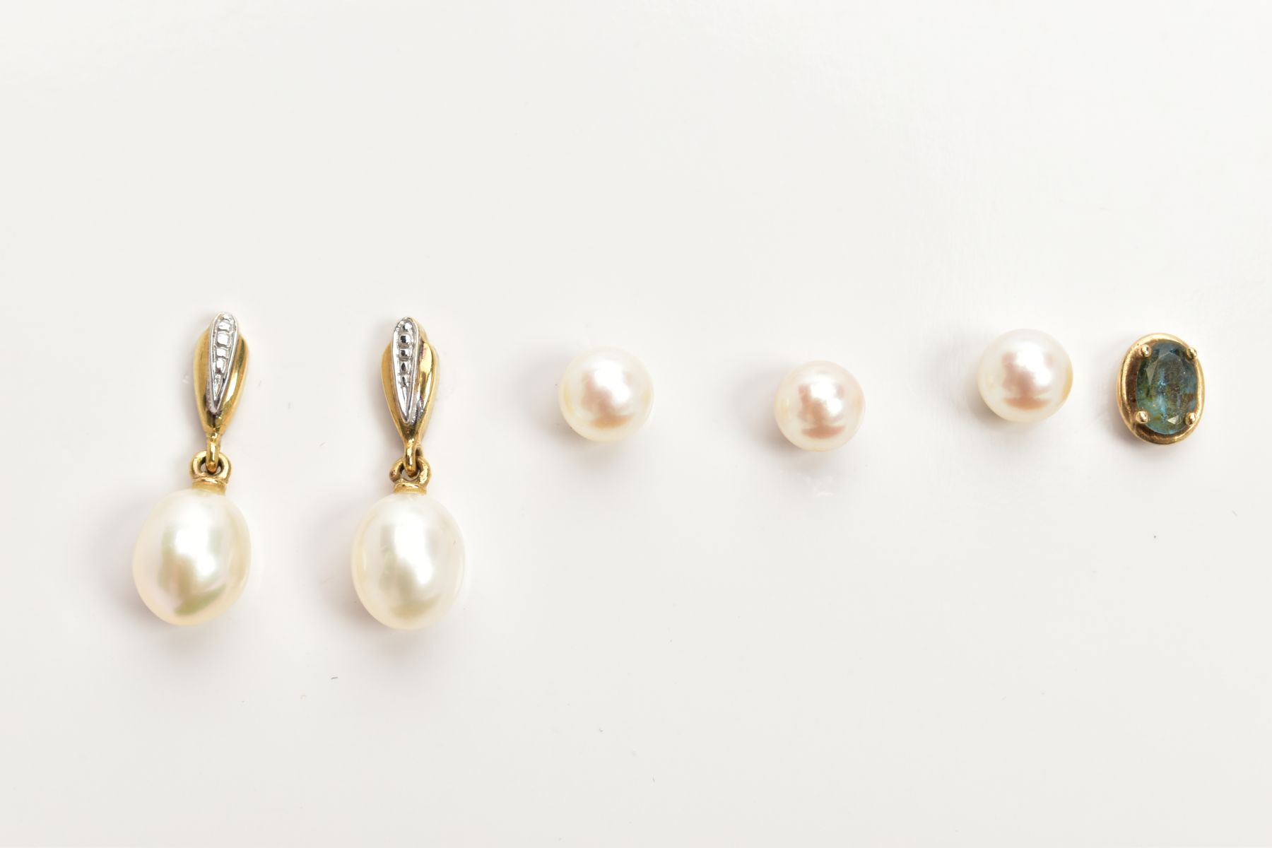 A PAIR OF CULTURED PEARL DROP EARRINGS AND OTHERS, baroque cultured drop earrings, fitted with - Image 3 of 3