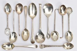 AN ASSORTMENT OF SILVER TEASPOONS, to include a matching pair of golf stick style handled teaspoons,