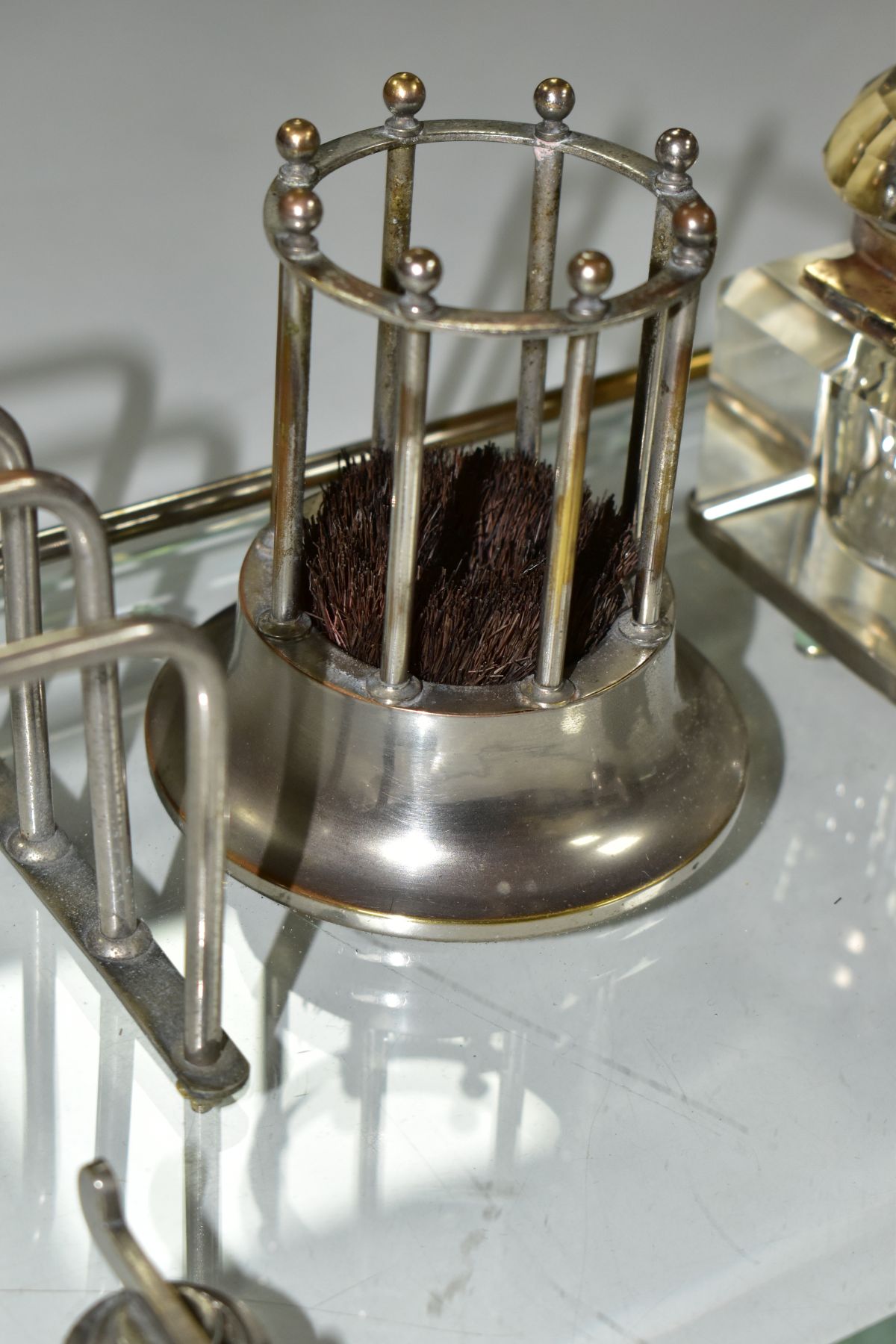 AN EARLY 20TH CENTURY GLASS AND CHROMED METAL DESK STAND OF RECTANGULAR FORM, fitted with a pen - Image 6 of 6