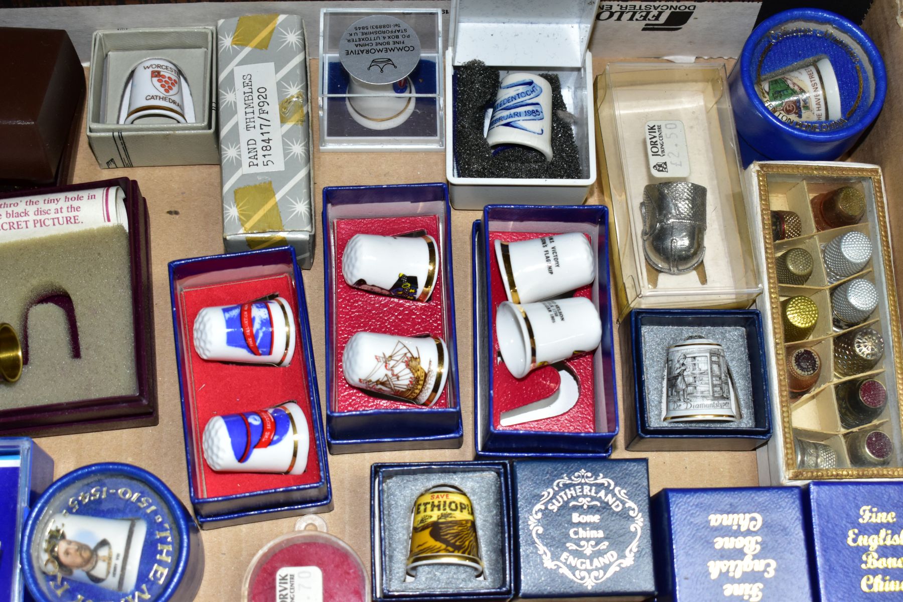 TWO BOXES OF COLLECTORS THIMBLES TOGETHER WITH THIMBLE EPHEMERA ETC, brands include, Fenton China - Image 6 of 7