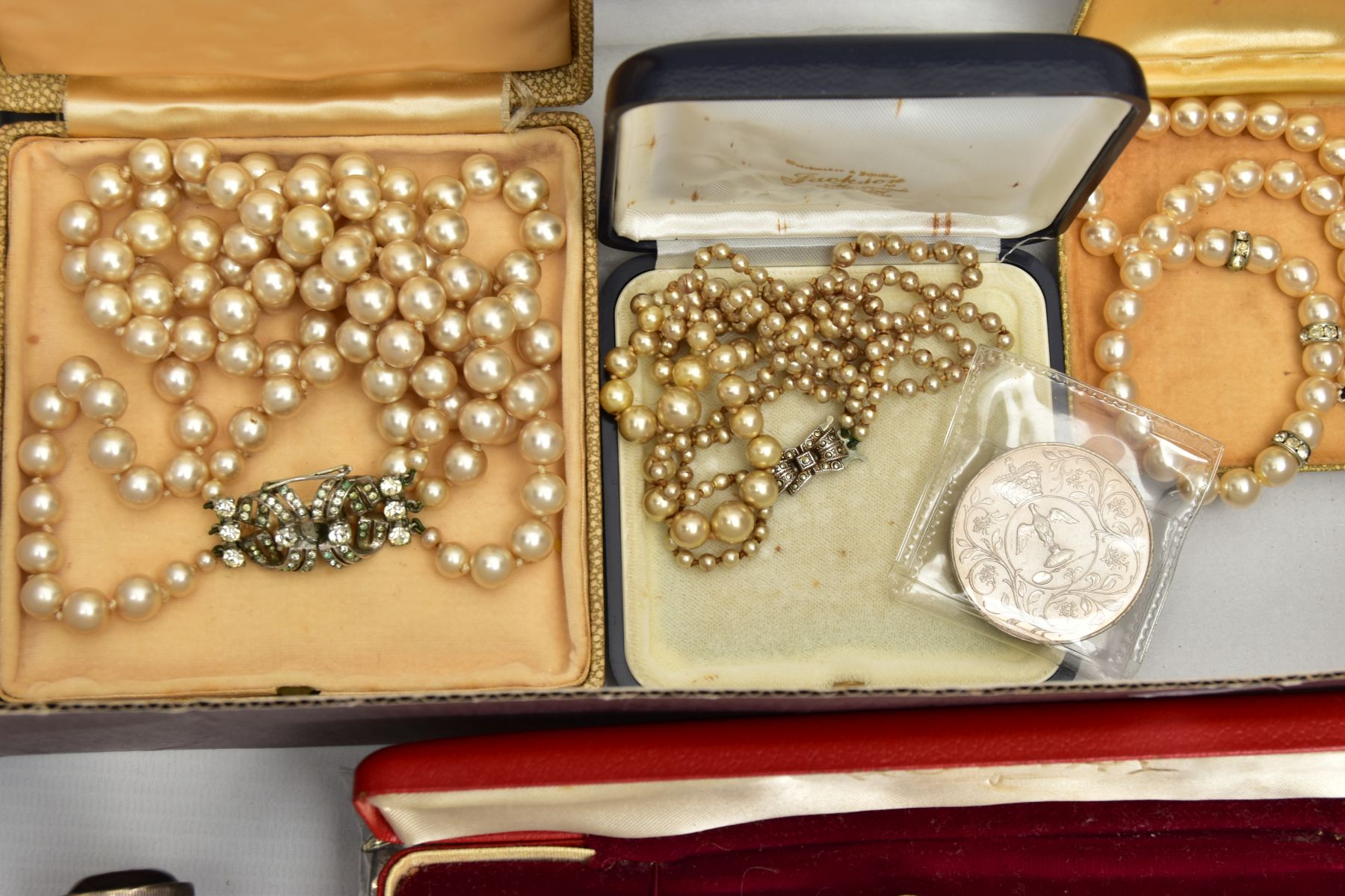 A BOX OF ASSORTED ITEMS, to include a Wedgewood trinket box, a Rotary wristwatch, a novelty pocket - Image 6 of 7