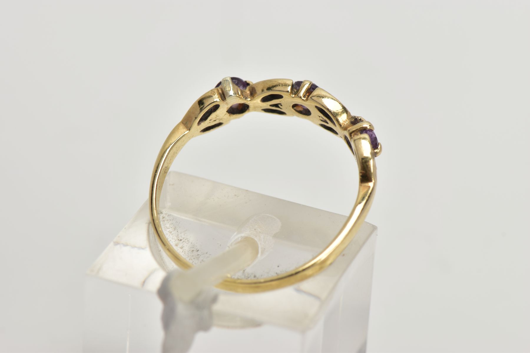 A 9CT GOLD AMETHYST AND DIAMOND RING, half eternity style ring, set with three circular cut - Image 3 of 4