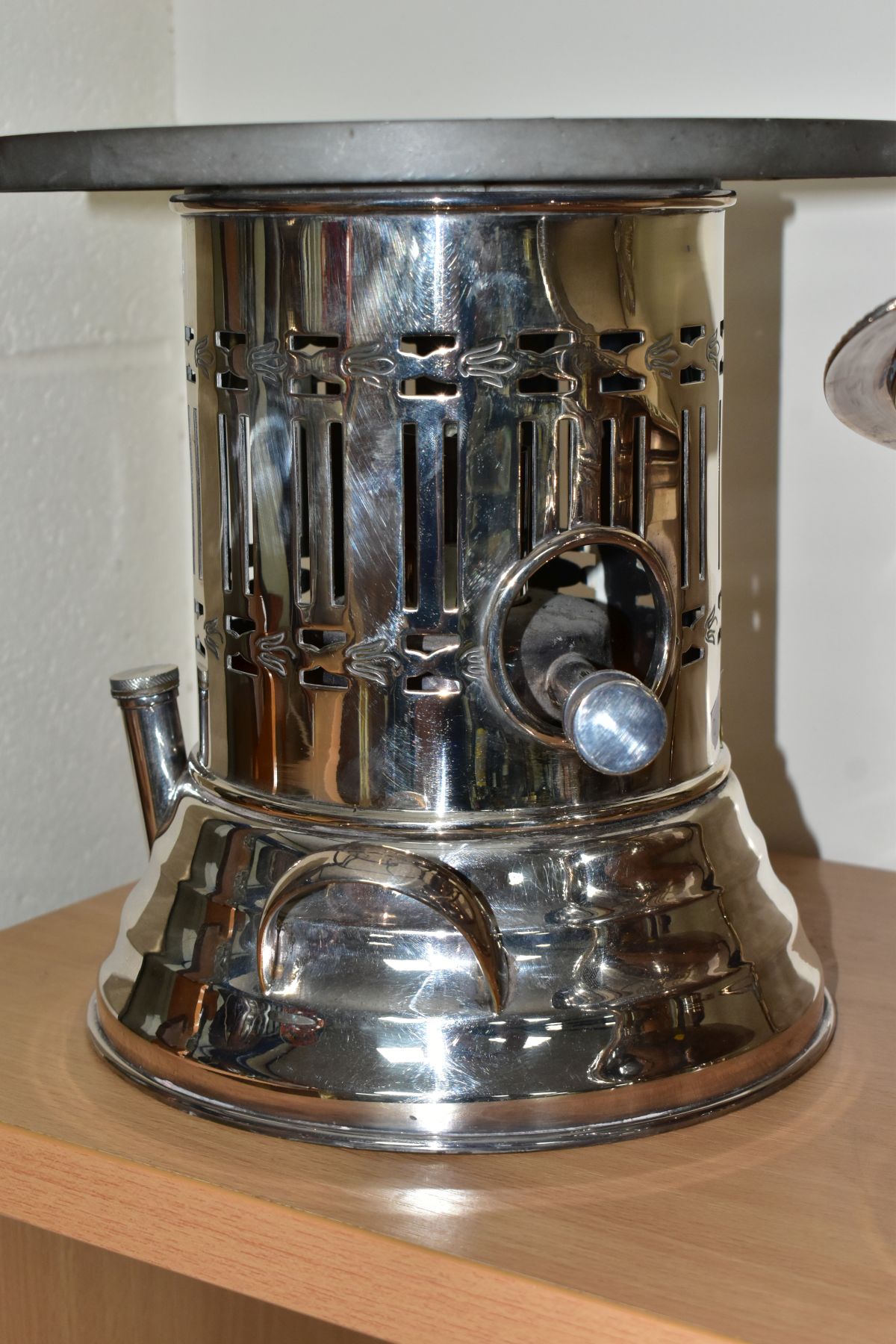 A MAPPIN AND WEBB PLATED EGG CODDLER, WITH A PLATED PAN ON BURNER STAND AND A PLATED SPIRIT - Image 8 of 9