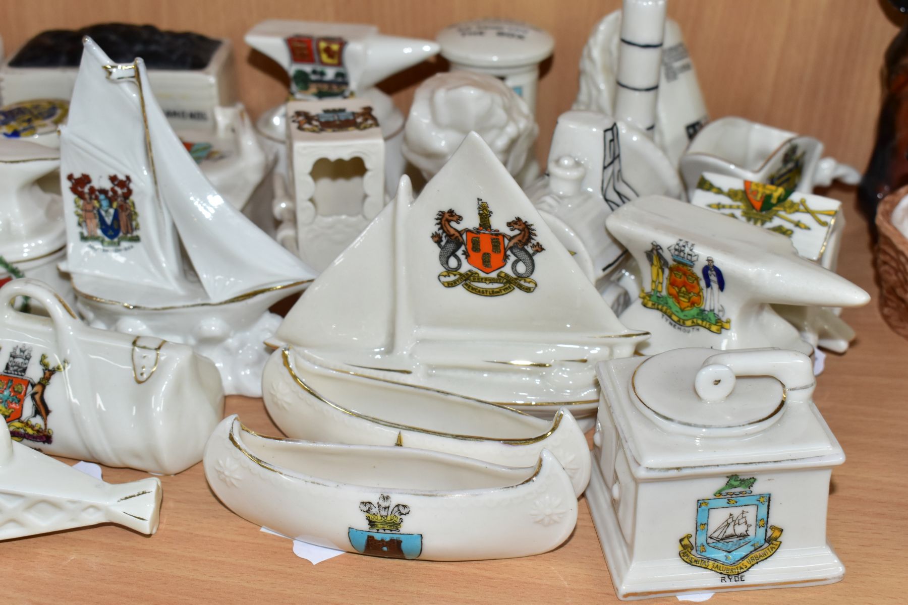 A COLLECTION OF APPROXIMATELY THIRTY FIVE PIECES OF CRESTED CHINA, including a Continental aeroplane - Image 4 of 10