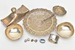 A SELECTION OF WHITE METAL ITEMS, to include a pair of enamel silver cufflinks, hallmarked